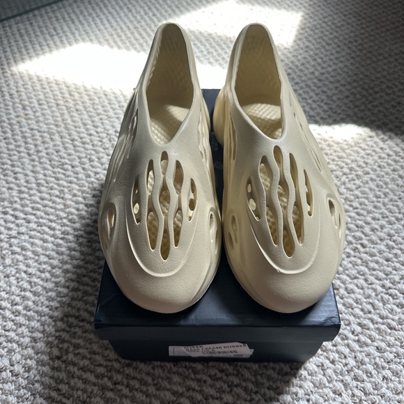 EGO Super Bass Cream Rubber Slides - Picture 8 of 9